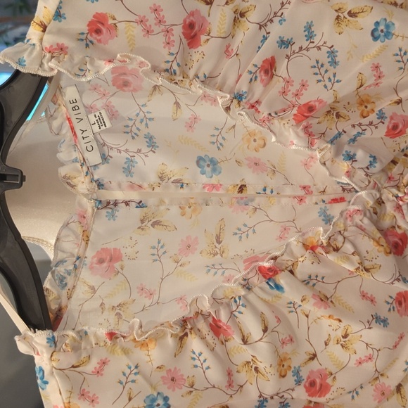 NWT Women's Size Large Lined Romper - Picture 2 of 13